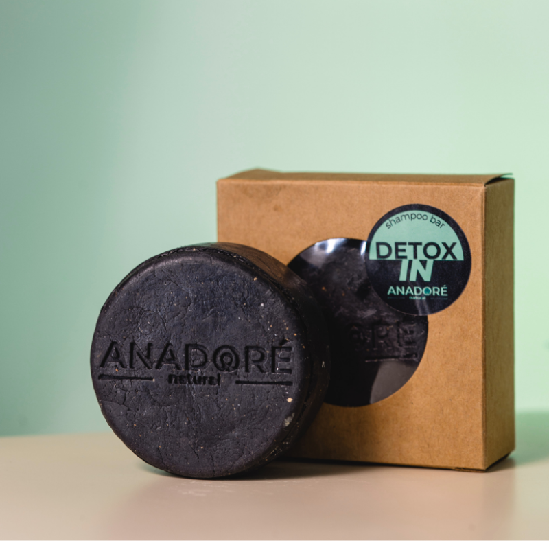 Detoxin            Мултифункционален твърд шампоан с активен въглен