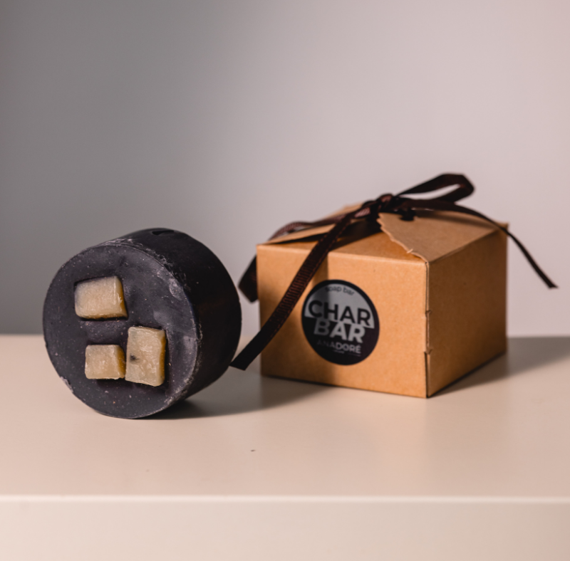 Charbar | Измиващ бар с активен въглен и черен африкански сапун