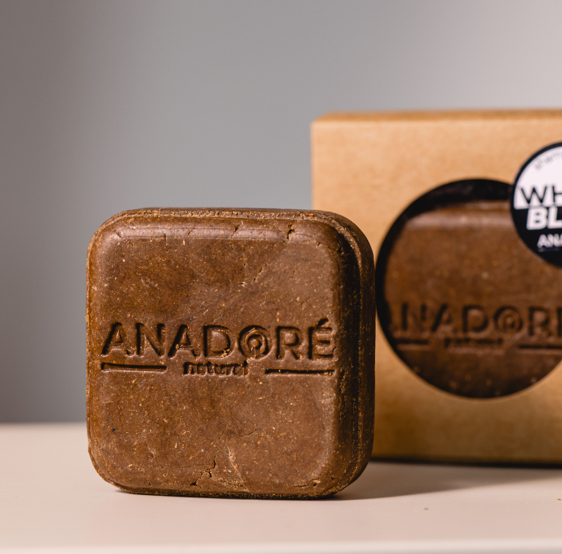 WHITE = BLACK Man | Твърд шампоан срещу сива коса и брада